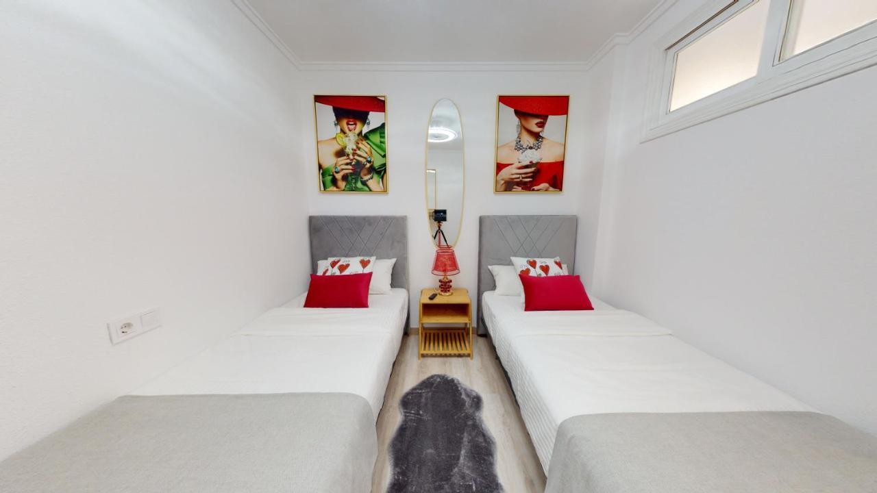 Apartamento Pedro Lorca Torrevieja Exterior foto
