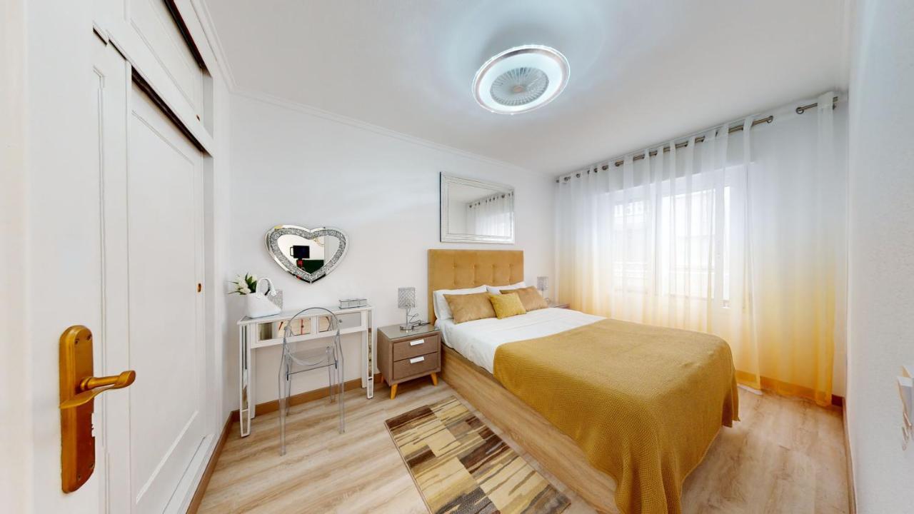 Apartamento Pedro Lorca Torrevieja Exterior foto