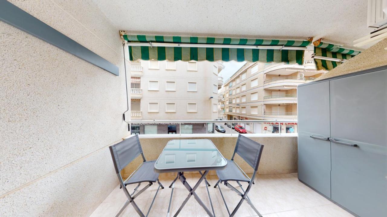 Apartamento Pedro Lorca Torrevieja Exterior foto